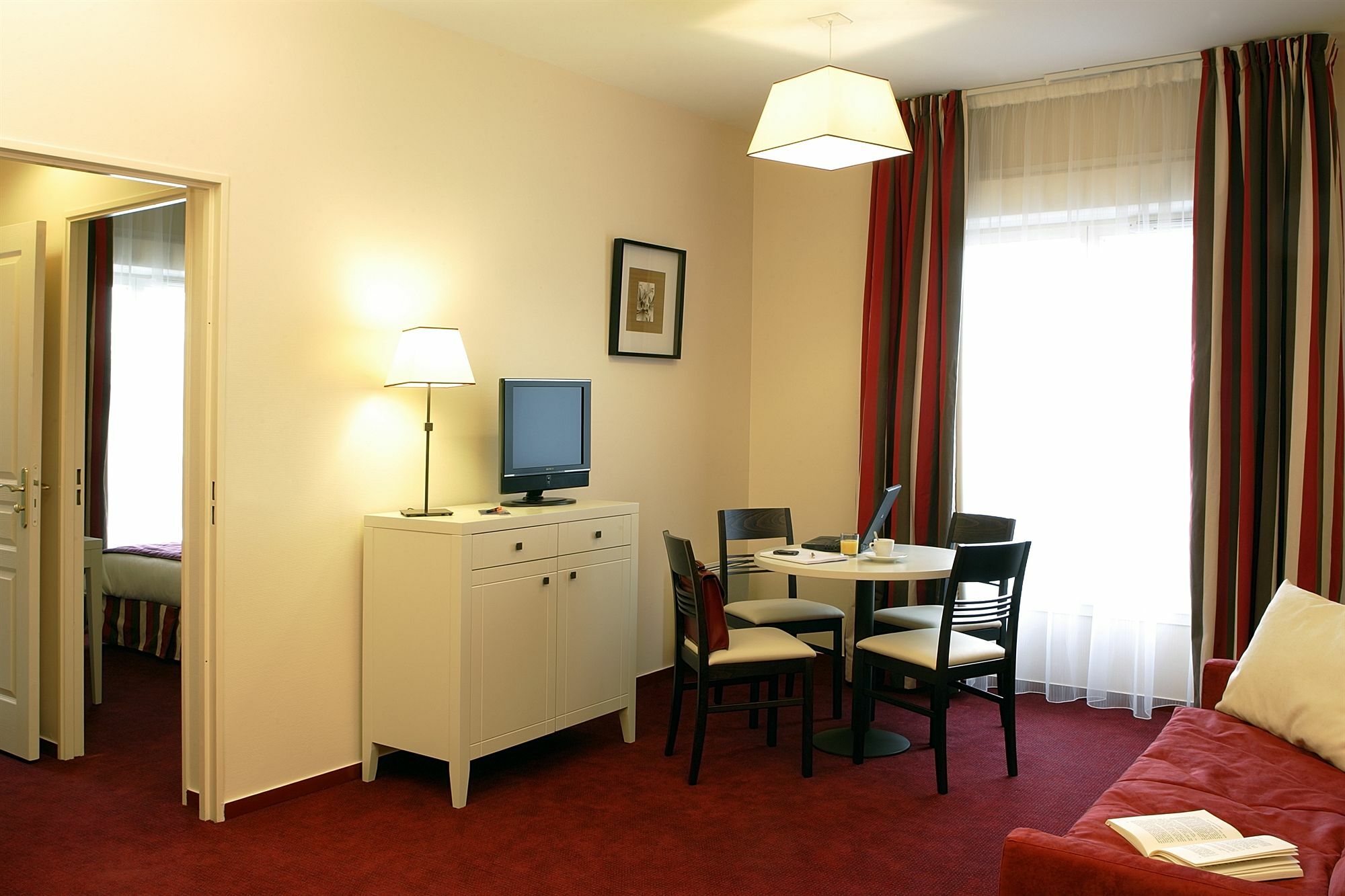 Hotel Cerise Chatou Exteriér fotografie