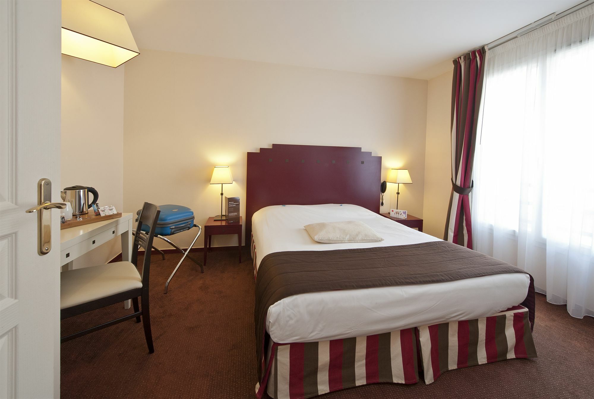 Hotel Cerise Chatou Exteriér fotografie