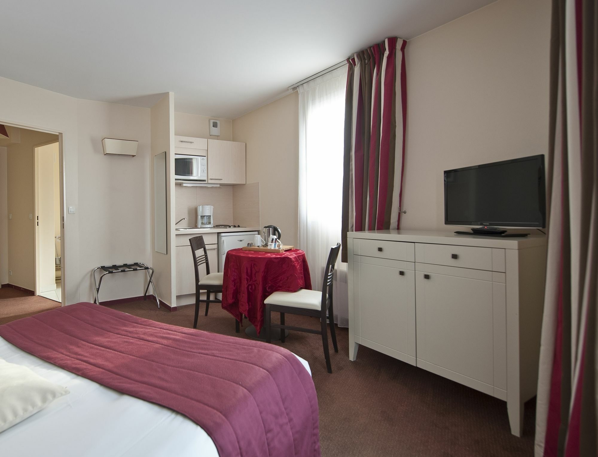 Hotel Cerise Chatou Exteriér fotografie